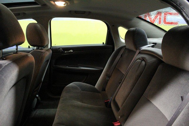 Used 2013 Chevrolet Impala LT w/ LT Sunroof Package image 15