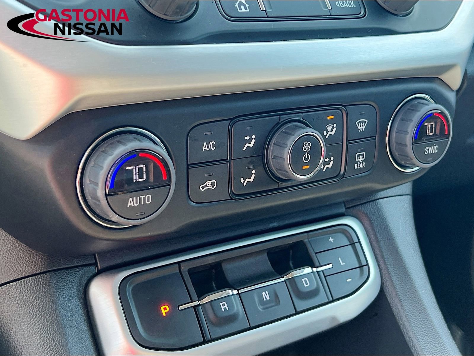 Used 2023 GMC Acadia SLE w/ Driver Convenience Package image 21