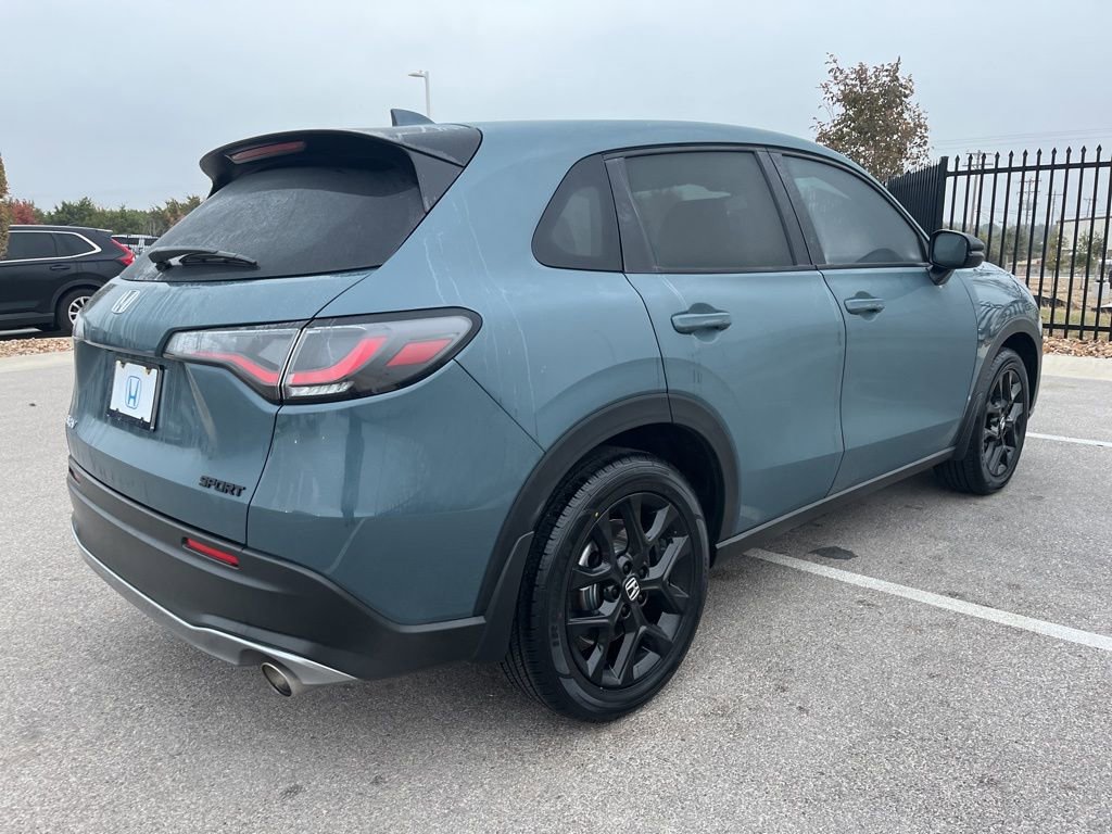 Used 2023 Honda HR-V Sport image 4