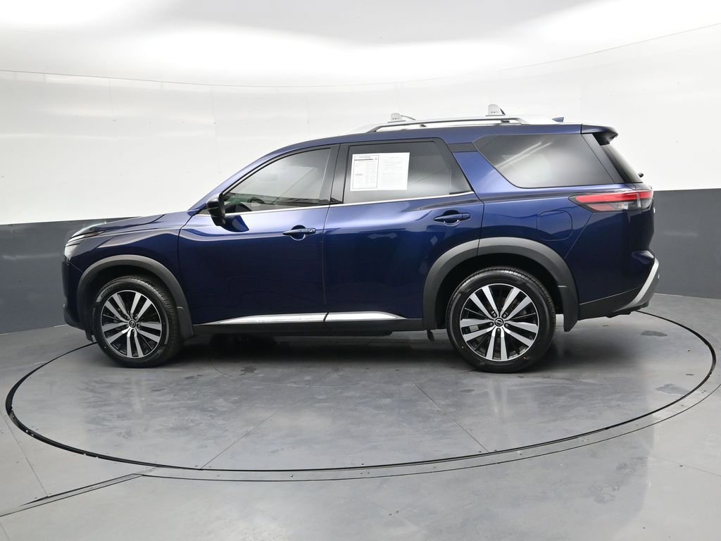 Used 2023 Nissan Pathfinder Platinum AWD/4WD image 7