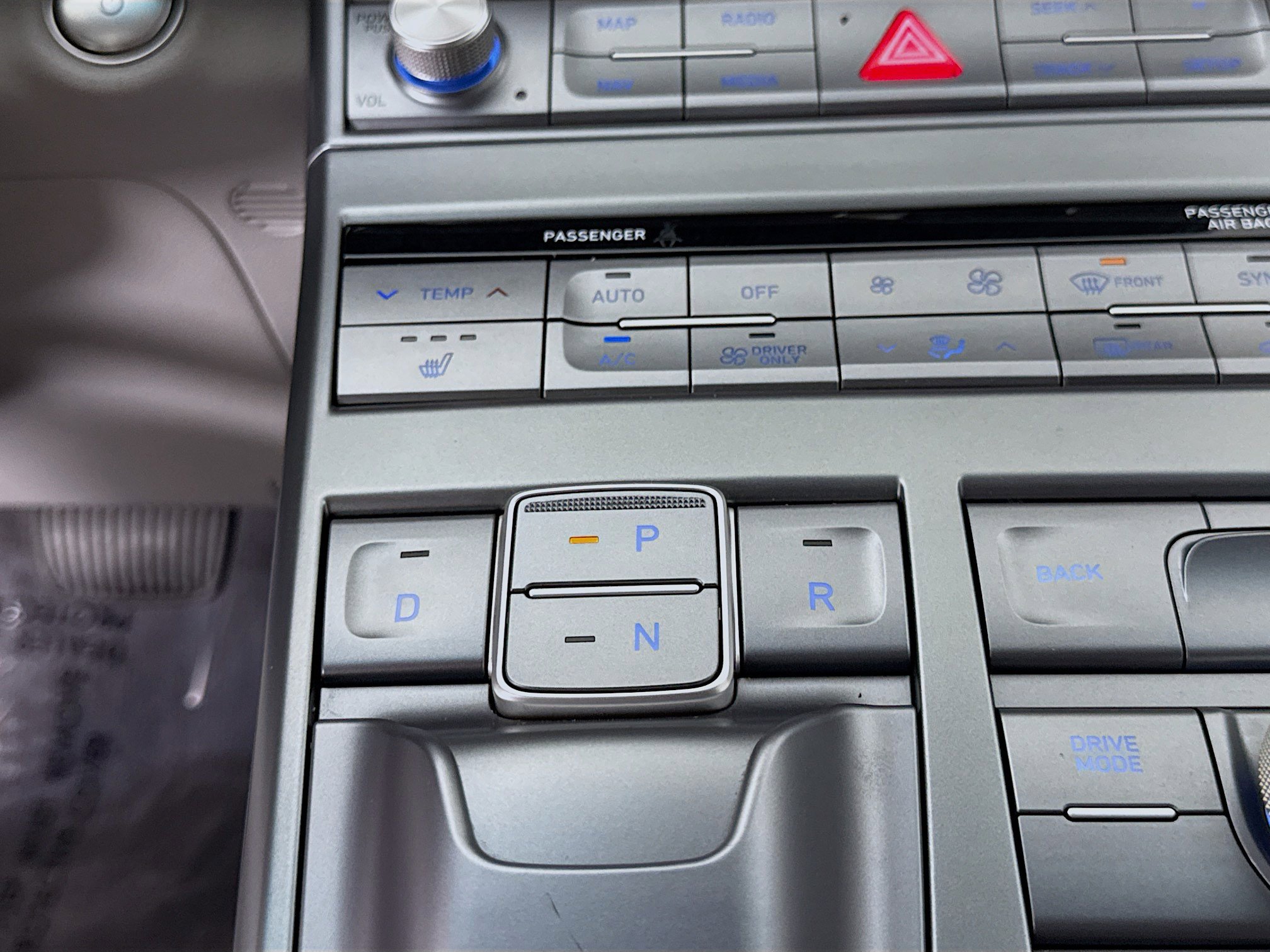 Used 2022 Hyundai Nexo Blue image 17