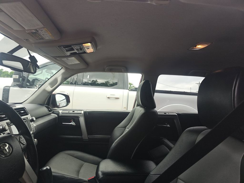 Used 2018 Toyota 4Runner SR5 Premium AWD/4WD image 13