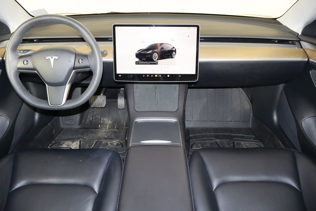 Used 2023 Tesla Model 3 Standard Range image 11