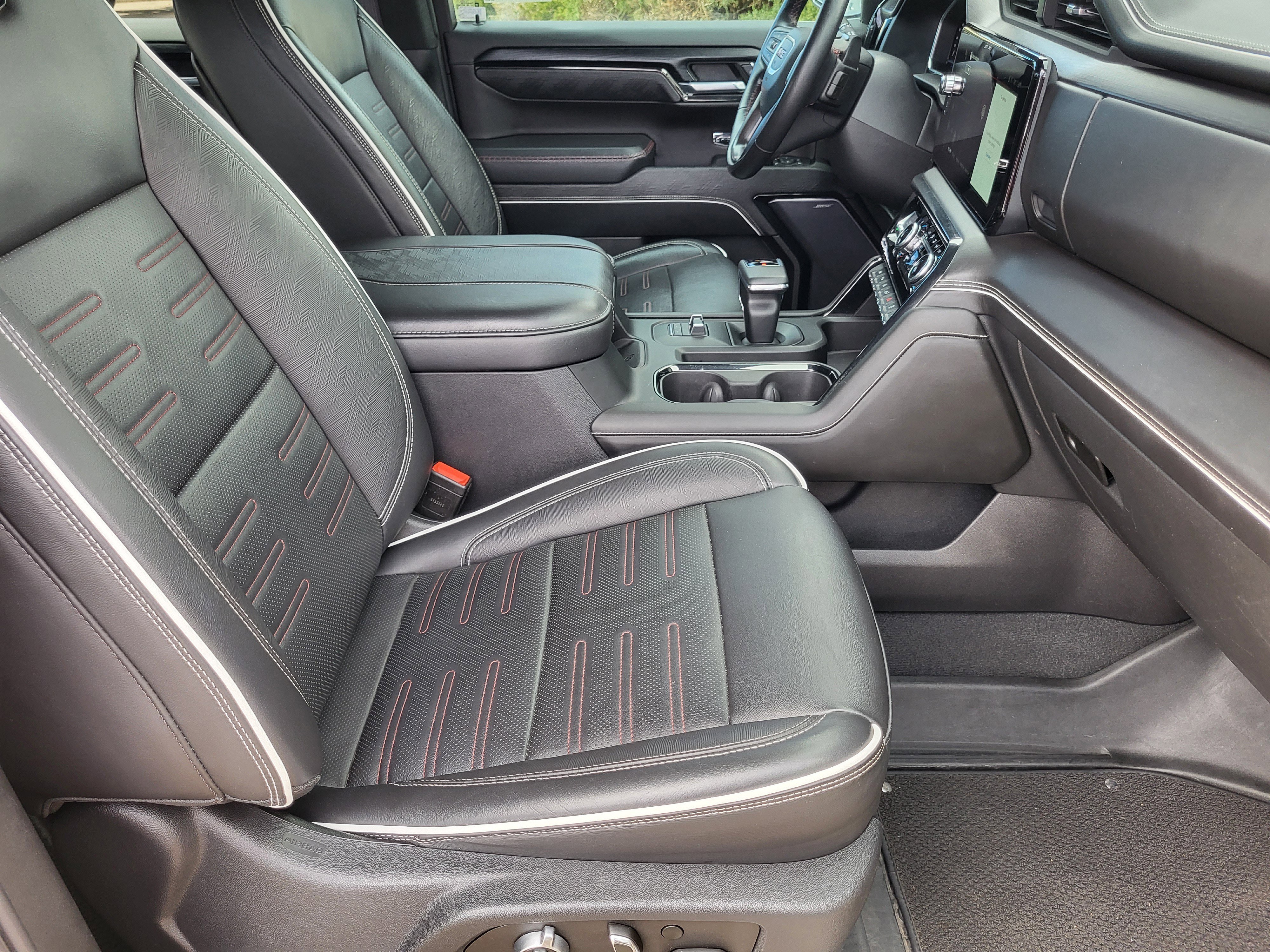 Used 2023 GMC Sierra 1500 AT4X image 11