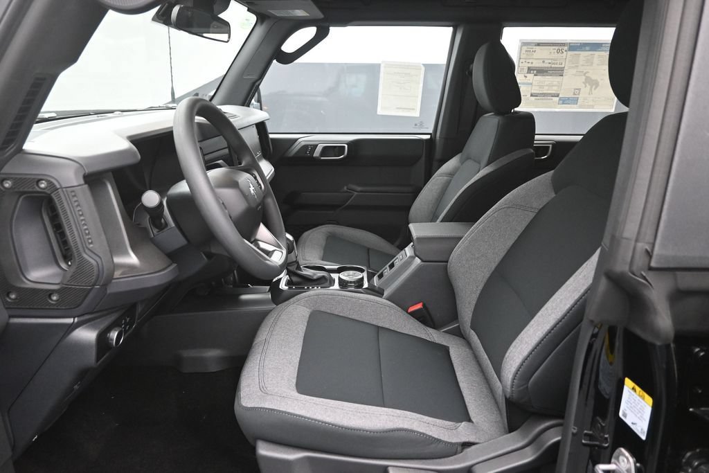 New 2026 Ford Bronco 4-Door AWD/4WD image 18