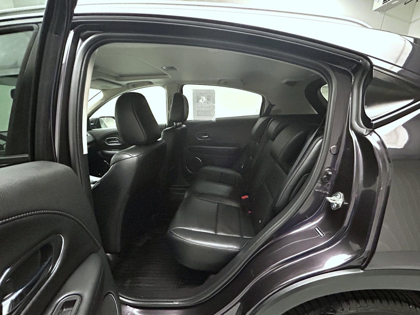 Used 2018 Honda HR-V EX-L image 19