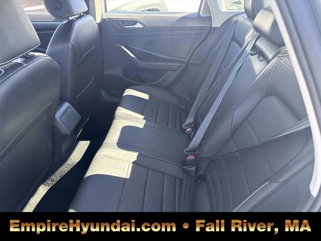 Used 2024 Volkswagen Jetta SE image 15