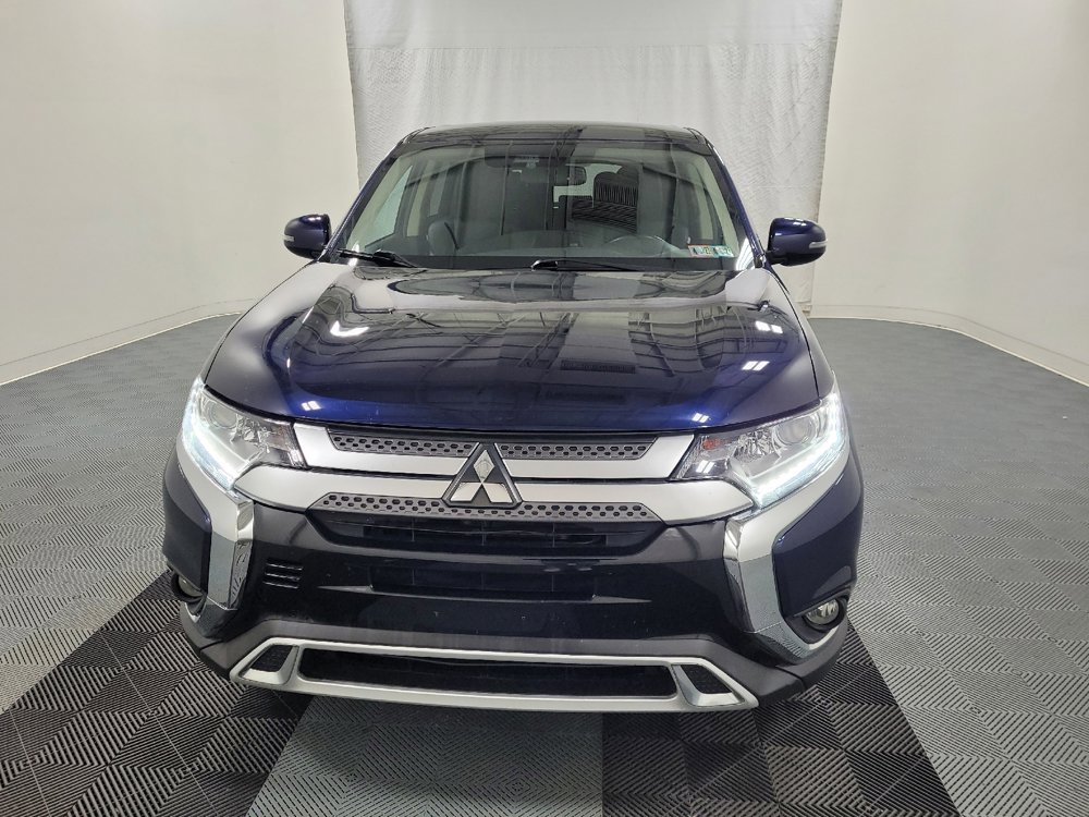 Used 2020 Mitsubishi Outlander SE image 15