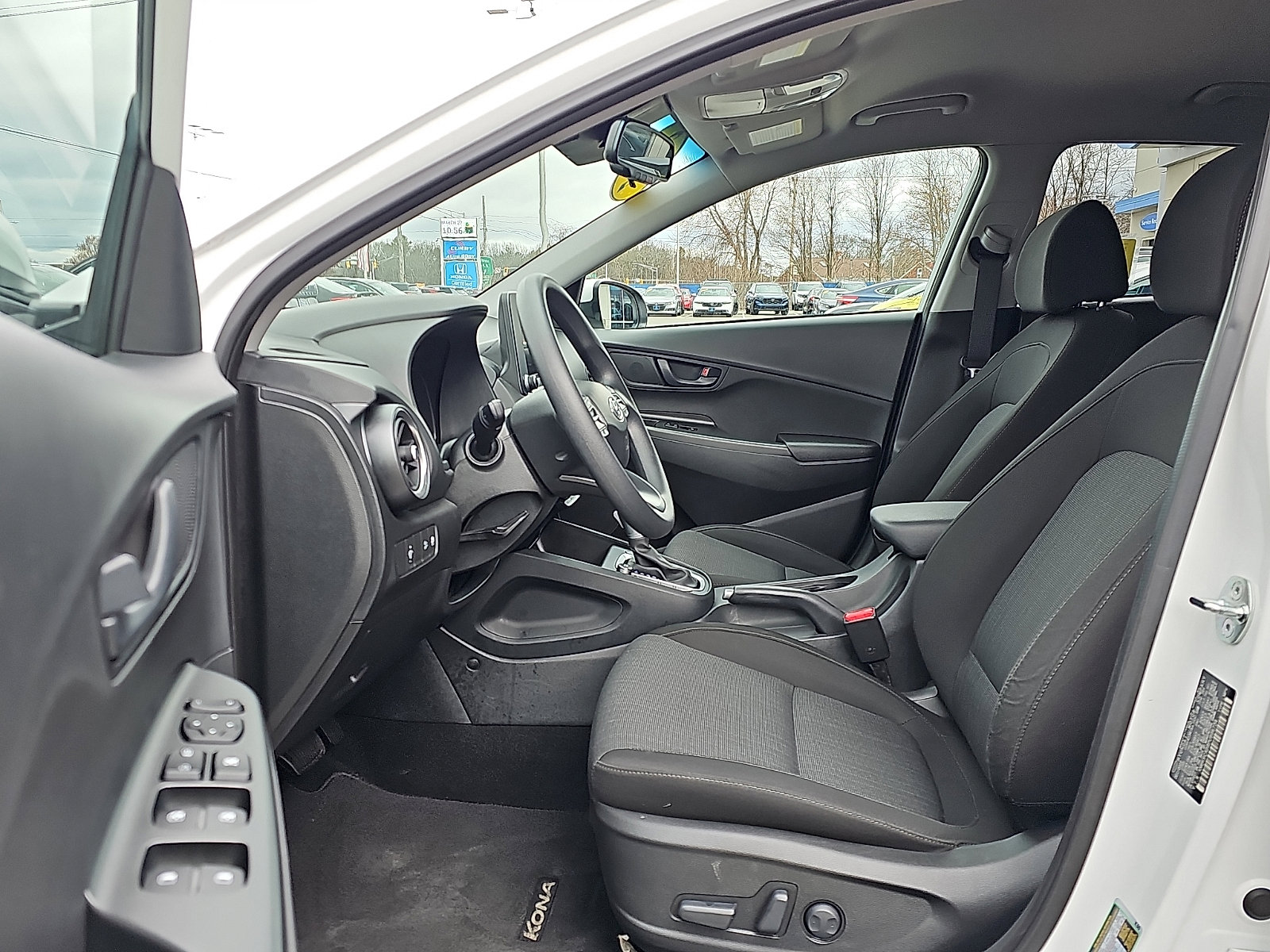Used 2023 Hyundai Kona SEL image 14