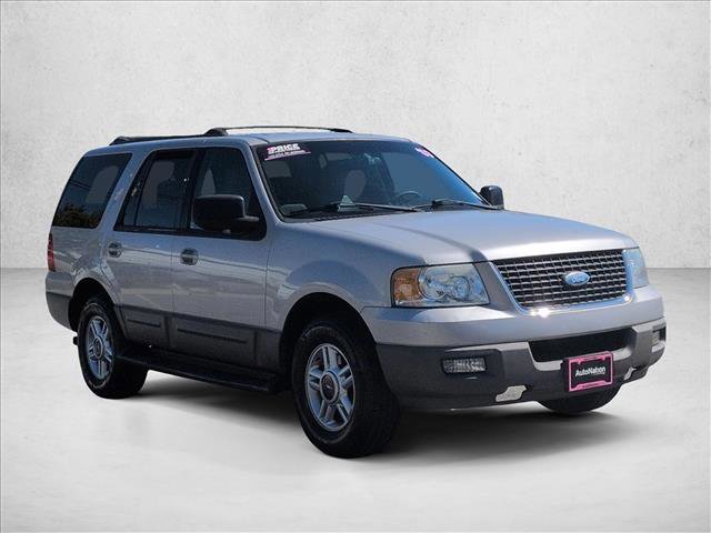 Used 2003 Ford Expedition XLT image 3