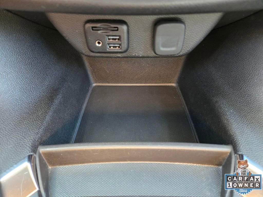 Used 2021 Chevrolet Traverse RS FWD image 36
