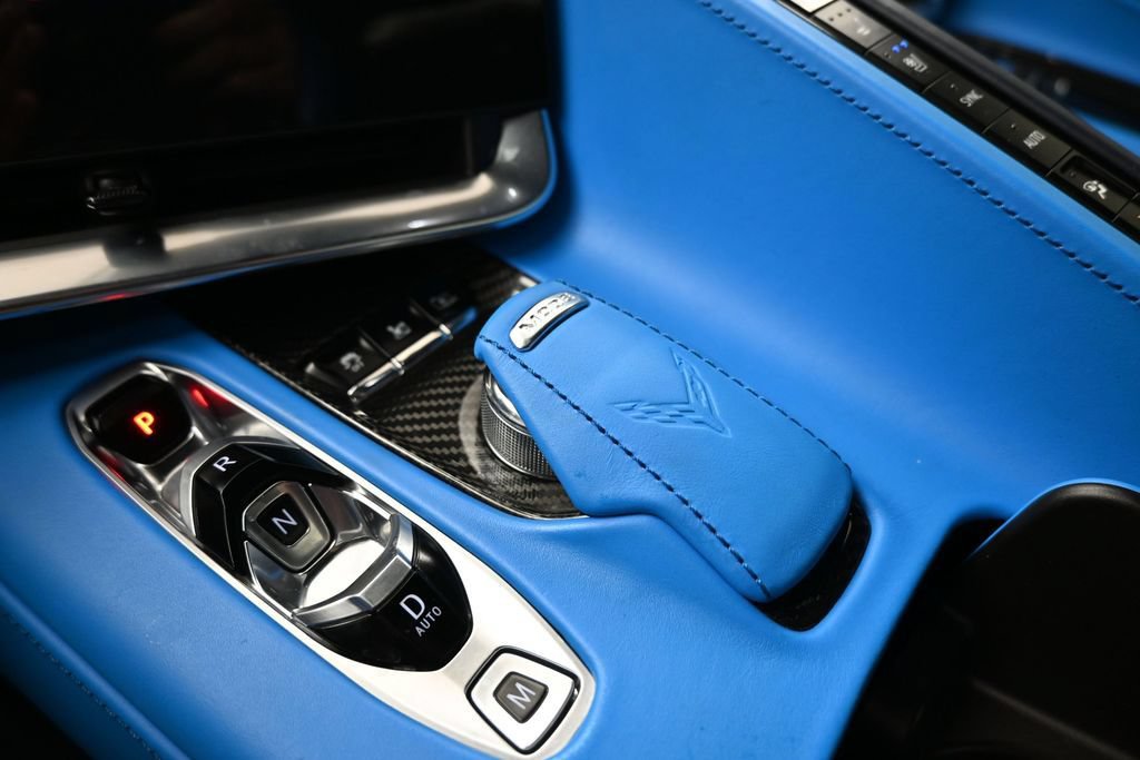 Used 2022 Chevrolet Corvette Stingray Premium Conv w/ Z51 Performance Package RWD image 11