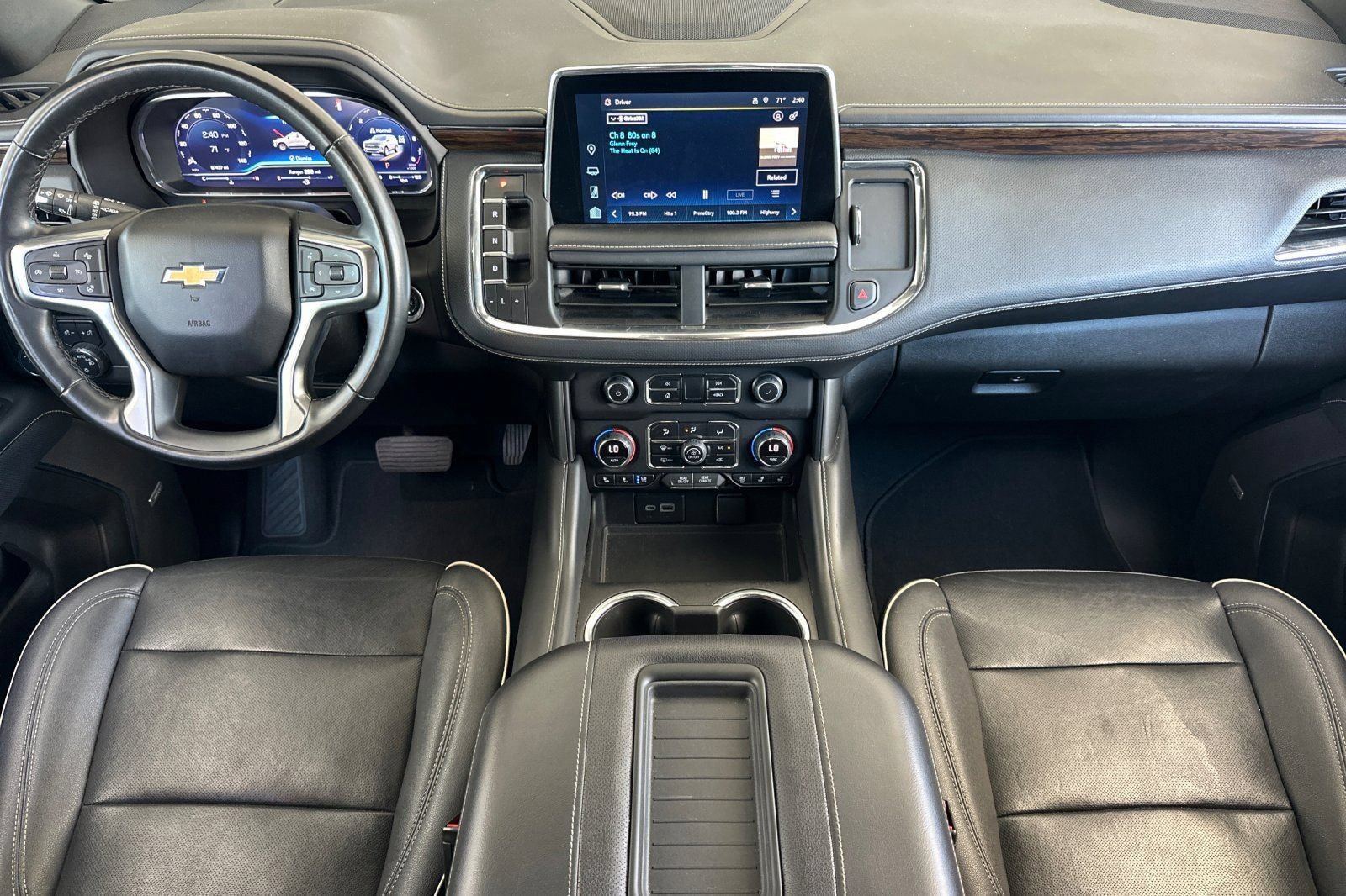 Used 2023 Chevrolet Suburban Premier AWD/4WD image 13
