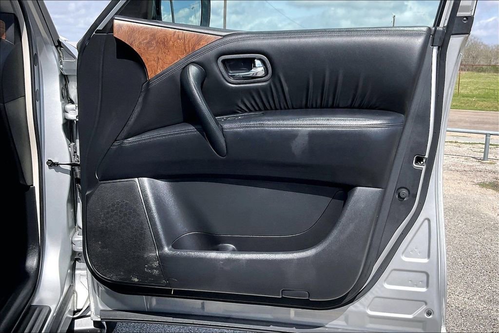Used 2024 Nissan Armada SL w/ Captain's Chairs Package AWD/4WD image 29