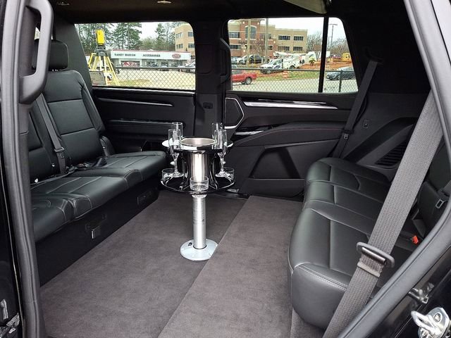 New 2025 Cadillac Escalade Luxury image 7