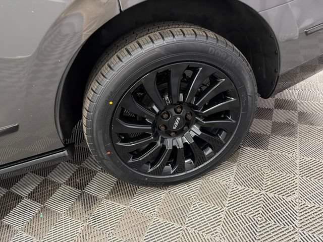Used 2024 Lincoln Navigator Black Label AWD/4WD image 36