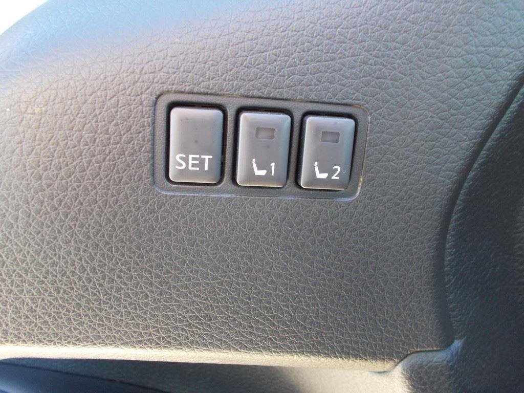 Used 2020 Nissan Rogue Sport SL w/ Premium Package FWD image 20