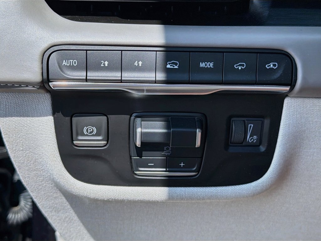 Used 2023 Cadillac Escalade Sport Platinum AWD/4WD image 29