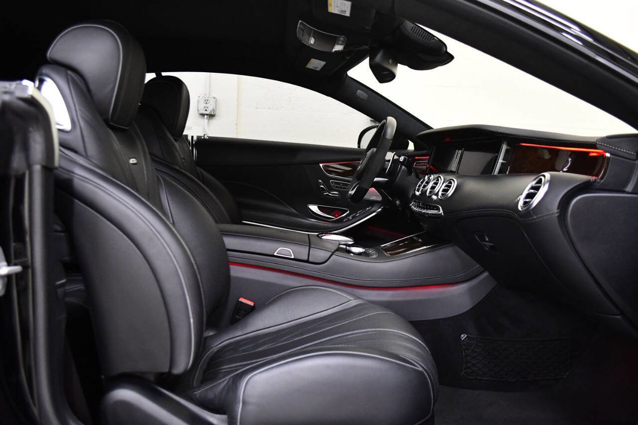 Used 2015 Mercedes-Benz S 63 AMG S 63 AMG AWD 4MATIC 2dr Coupe image 12