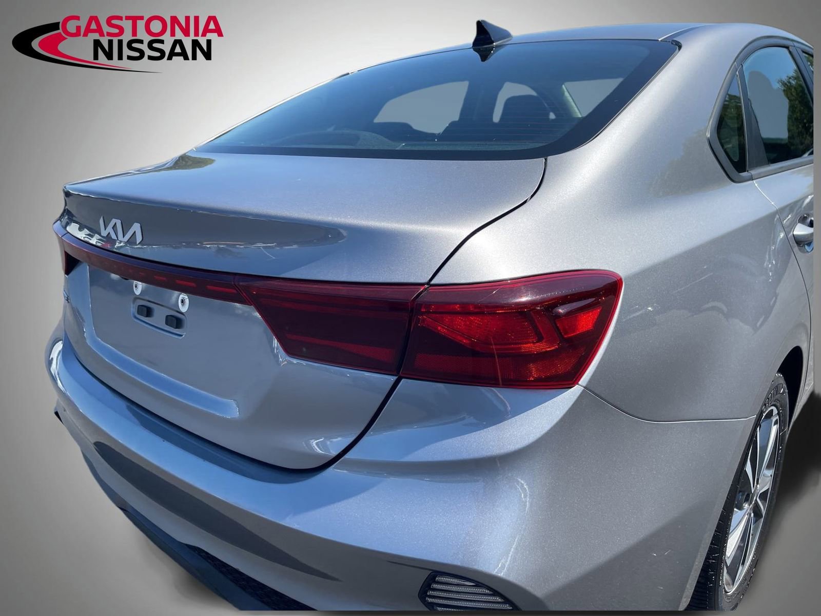 Used 2023 Kia Forte LXS image 10