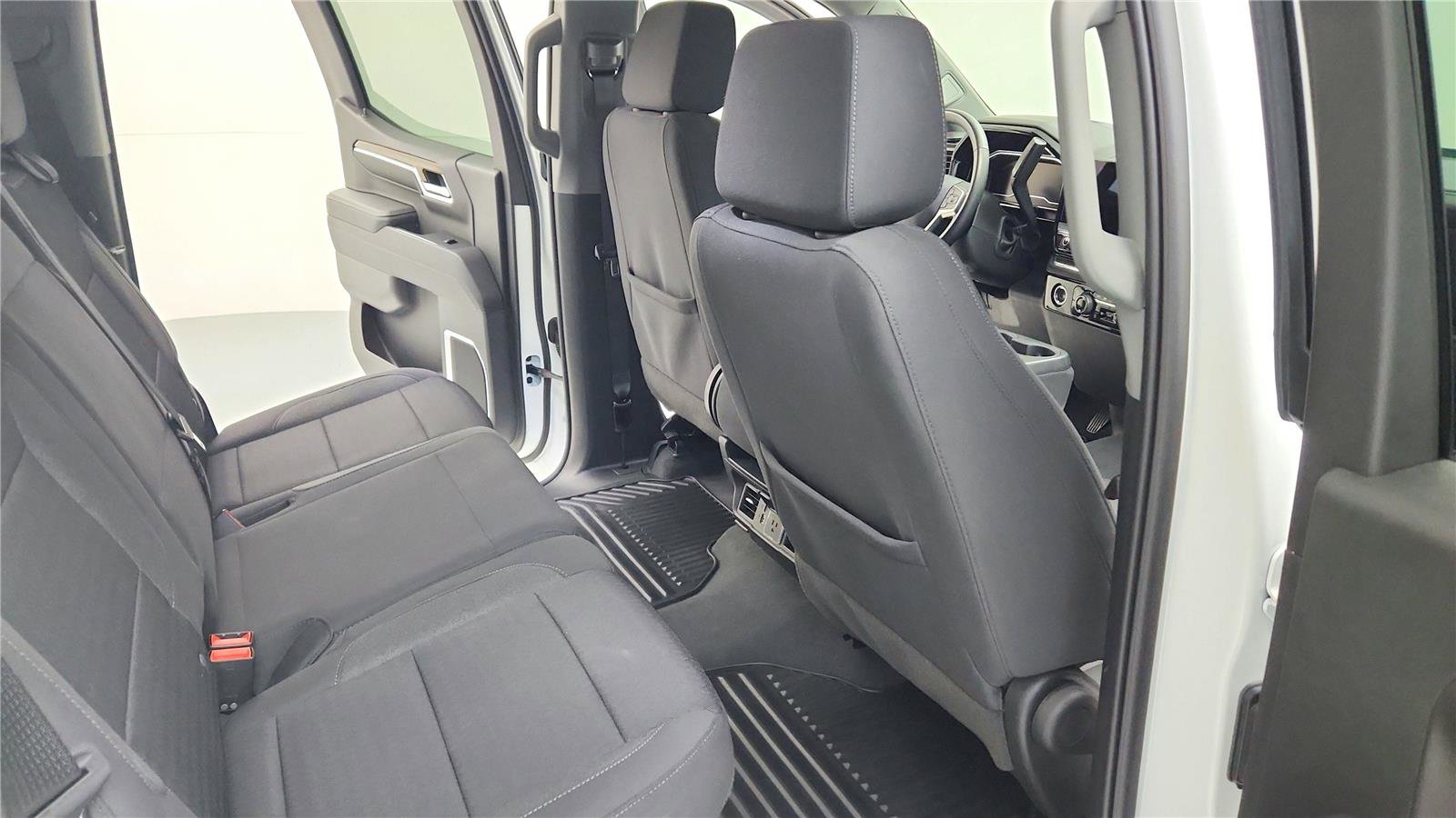 Used 2023 Chevrolet Silverado 1500 LT image 28