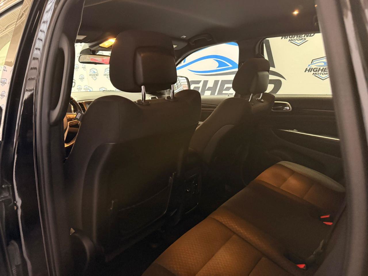 Used 2019 Jeep Grand Cherokee Laredo AWD/4WD image 17