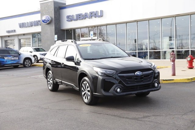 Certified 2025 Subaru Outback w/ Popular Package #1A image 1