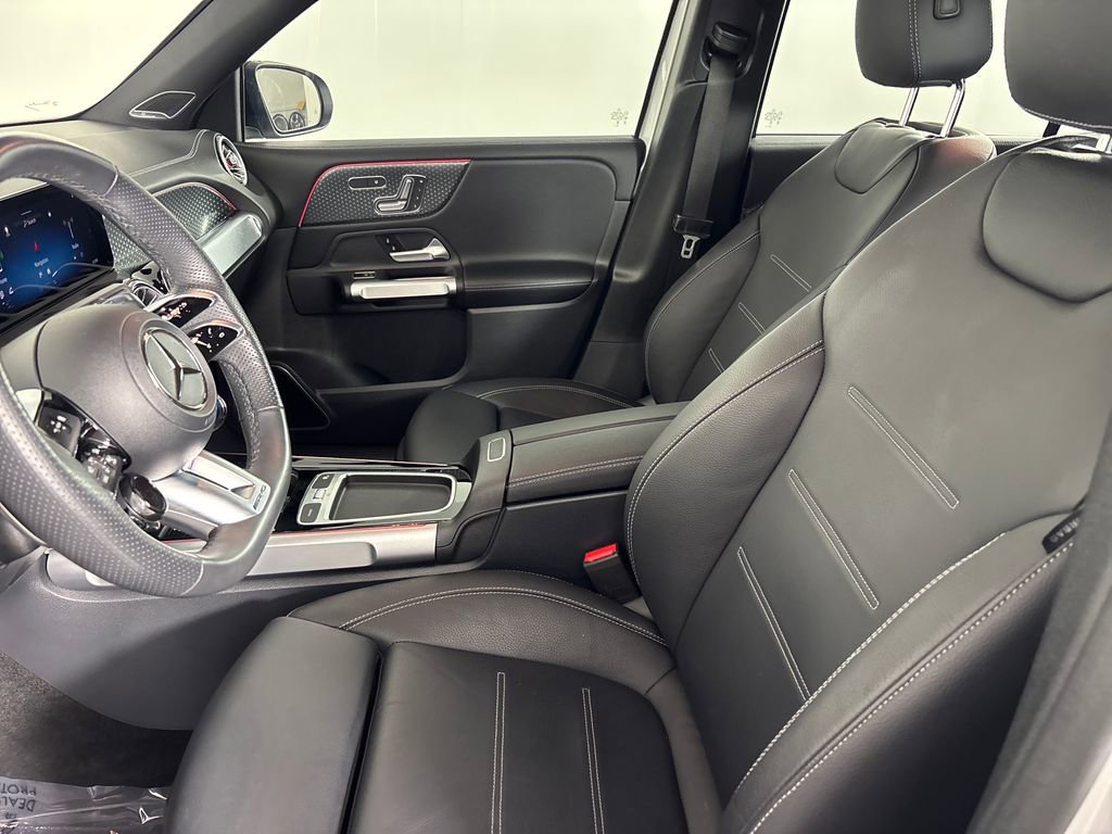 Used 2024 Mercedes-Benz GLB 35 AMG 4MATIC image 8
