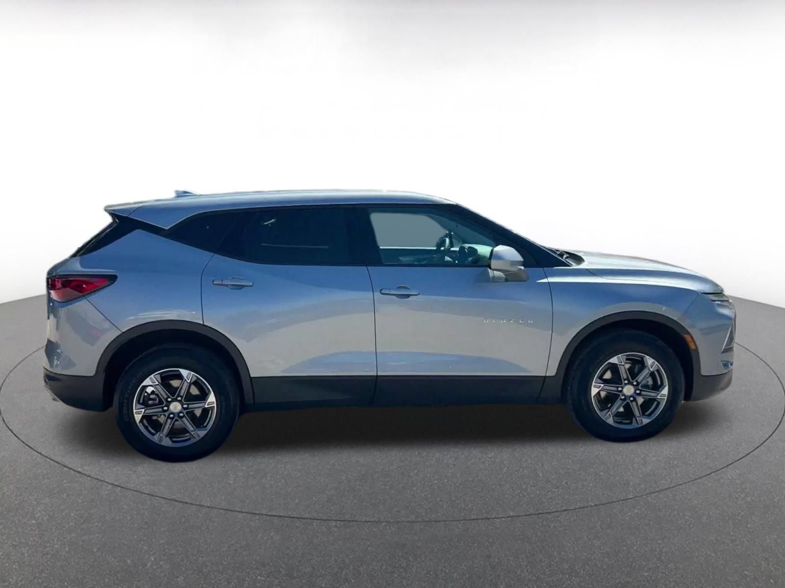Used 2026 Chevrolet Blazer LT AWD/4WD image 15