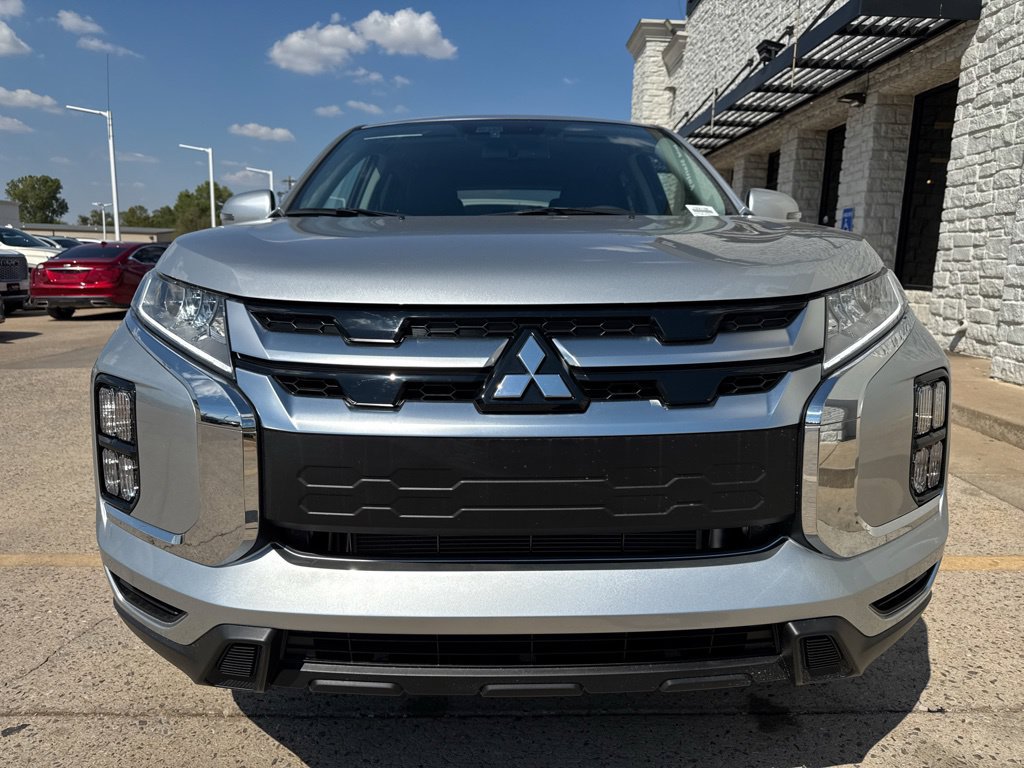 New 2027 Mitsubishi Outlander Sport SE FWD image 2