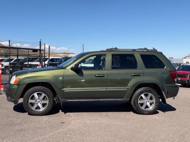 Used 2008 Jeep Grand Cherokee Laredo AWD/4WD image 2