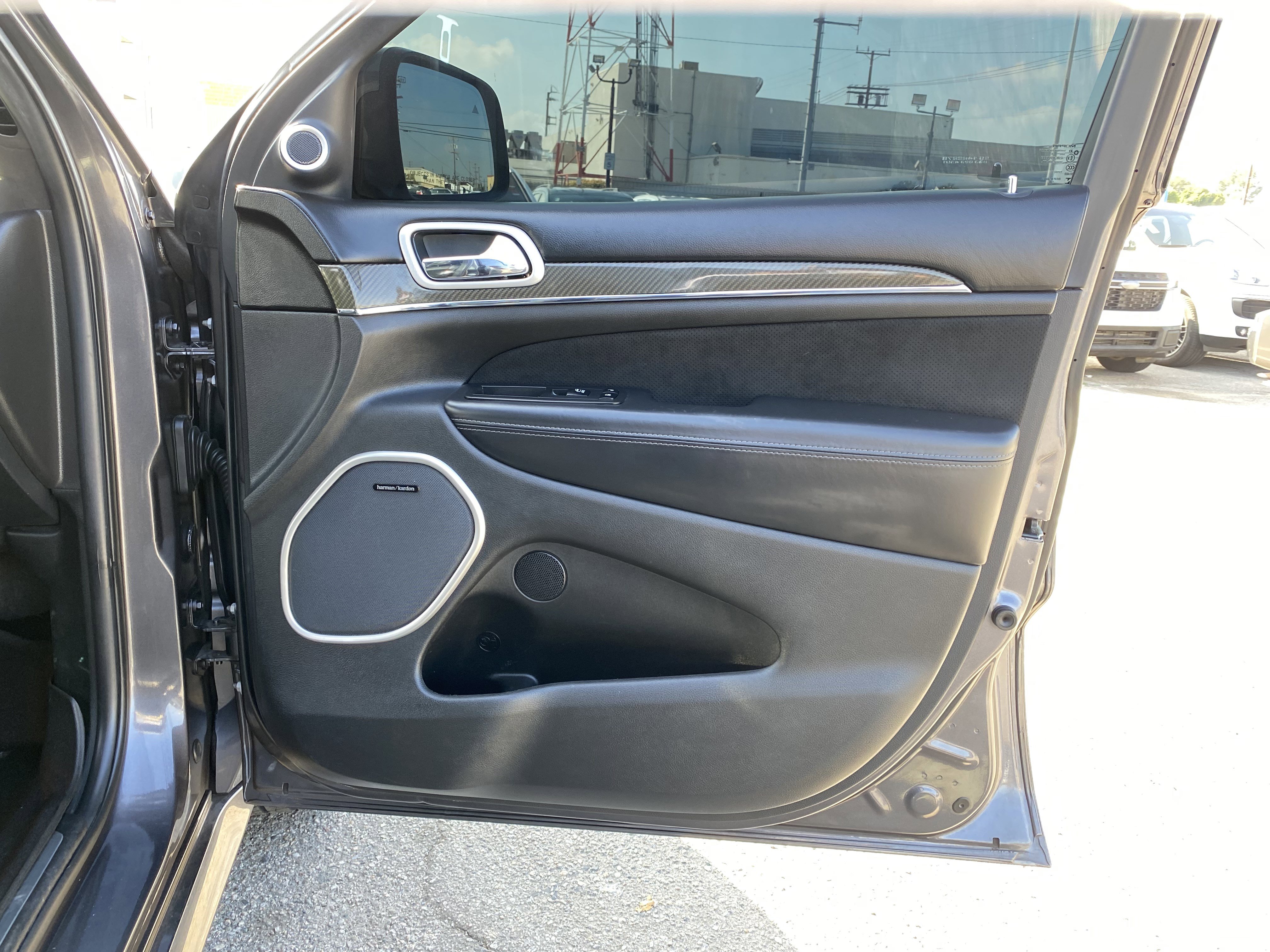 Used 2018 Jeep Grand Cherokee SRT w/ Trailer Tow Group IV image 26