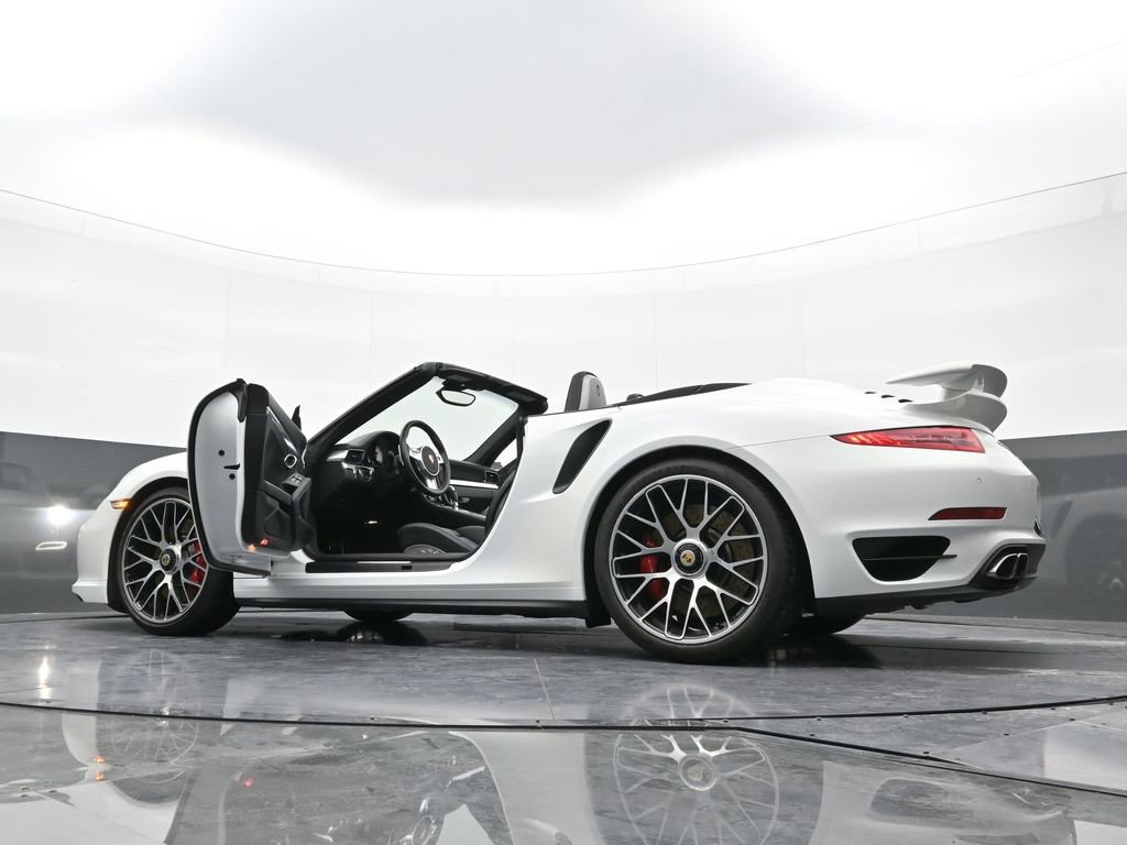 Used 2014 Porsche 911 Turbo image 40