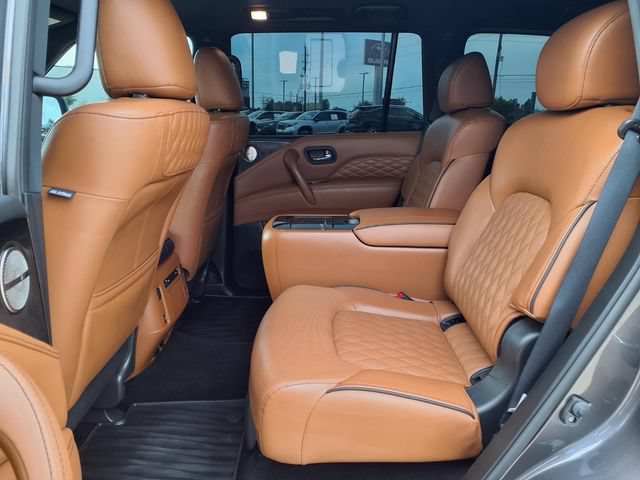 Used 2024 INFINITI QX80 Sensory AWD/4WD image 8
