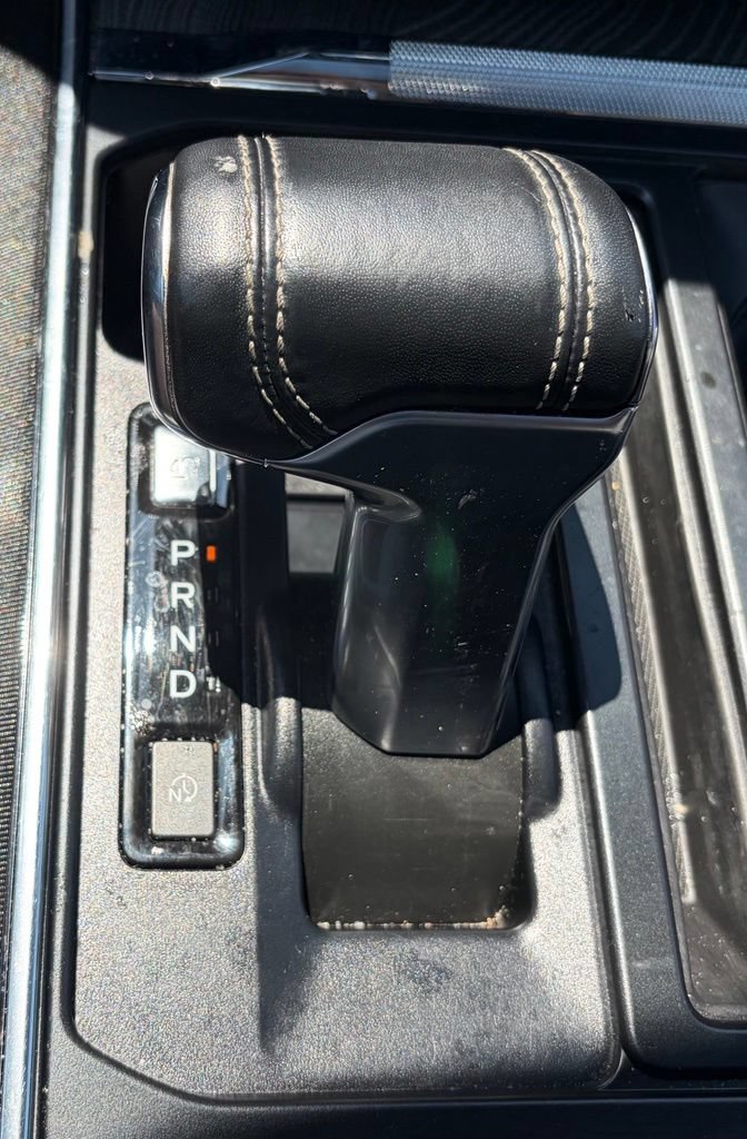 Used 2022 Ford F150 Lightning Platinum AWD/4WD image 13