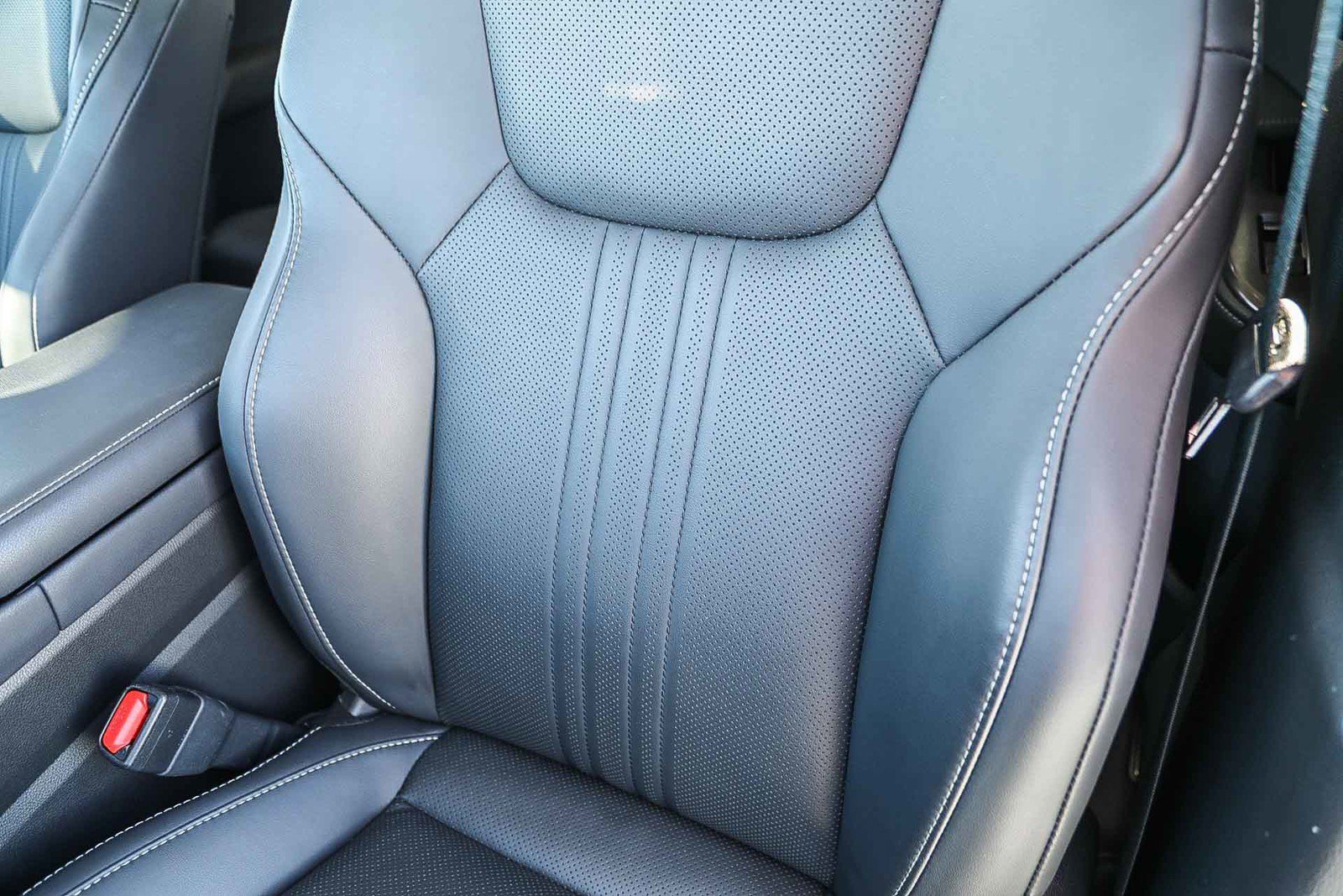 Used 2025 Lexus NX 350h AWD w/ Premium Package image 24