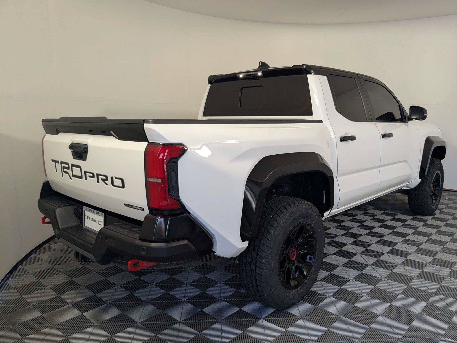 Certified 2025 Toyota Tacoma TRD Pro AWD/4WD image 5