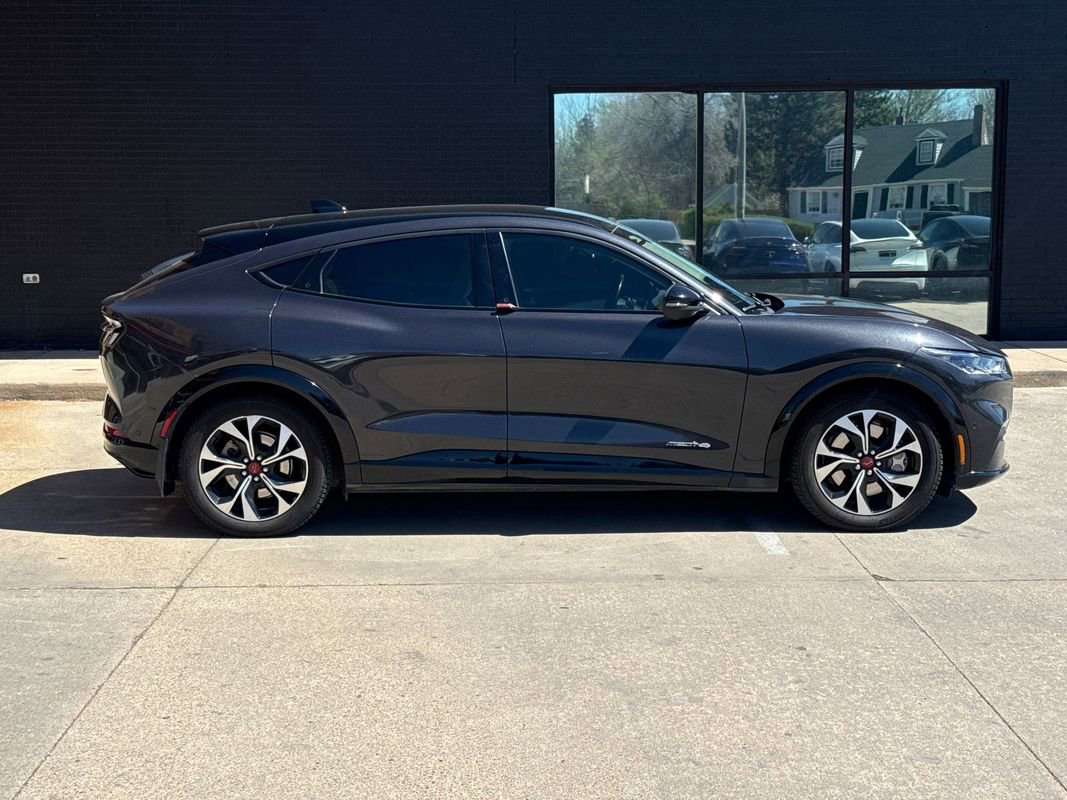 Used 2022 Ford Mustang Mach-E Premium image 2