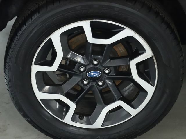 Used 2017 Subaru Crosstrek 2.0i Premium image 42