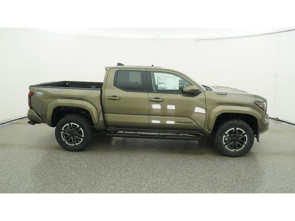 New 2026 Toyota Tacoma TRD Sport image 5