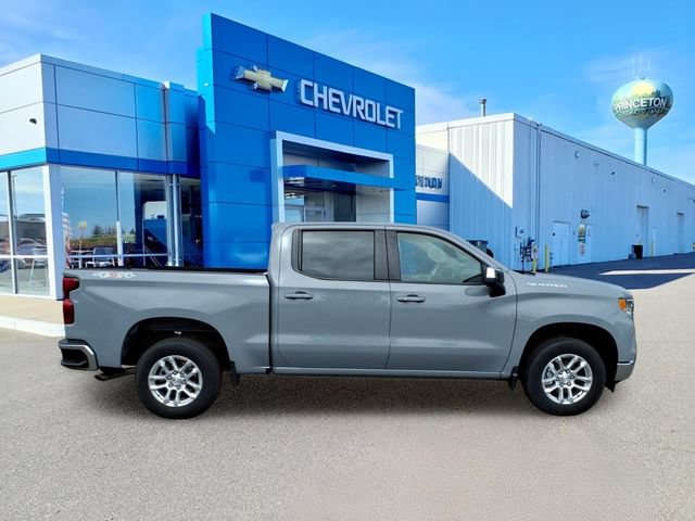 Used 2024 Chevrolet Silverado 1500 LT AWD/4WD image 2