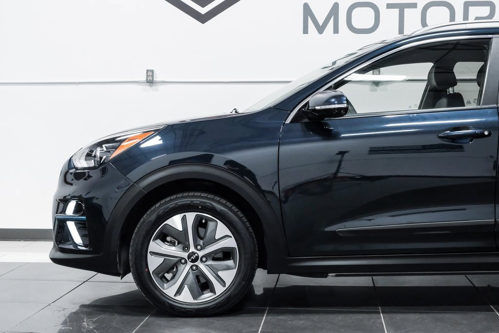 Used 2022 Kia Niro EX image 13