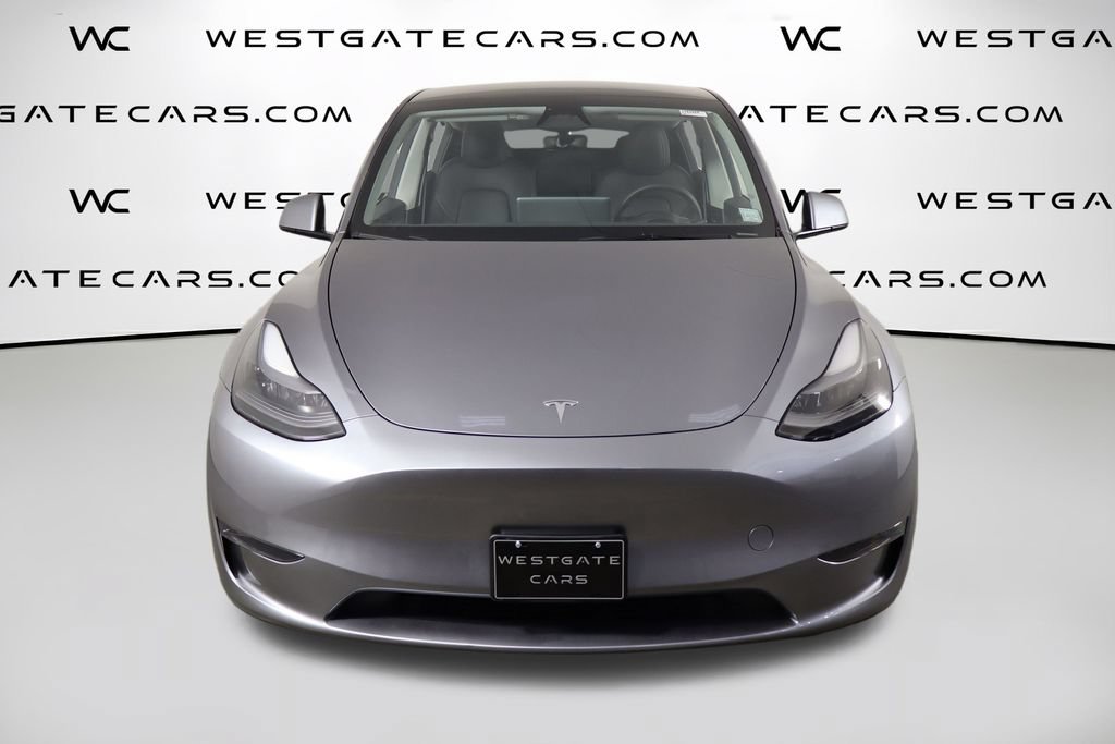 Used 2024 Tesla Model Y Long Range AWD/4WD image 2