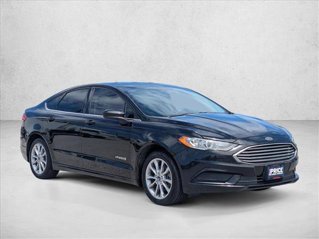 Used 2017 Ford Fusion SE image 3