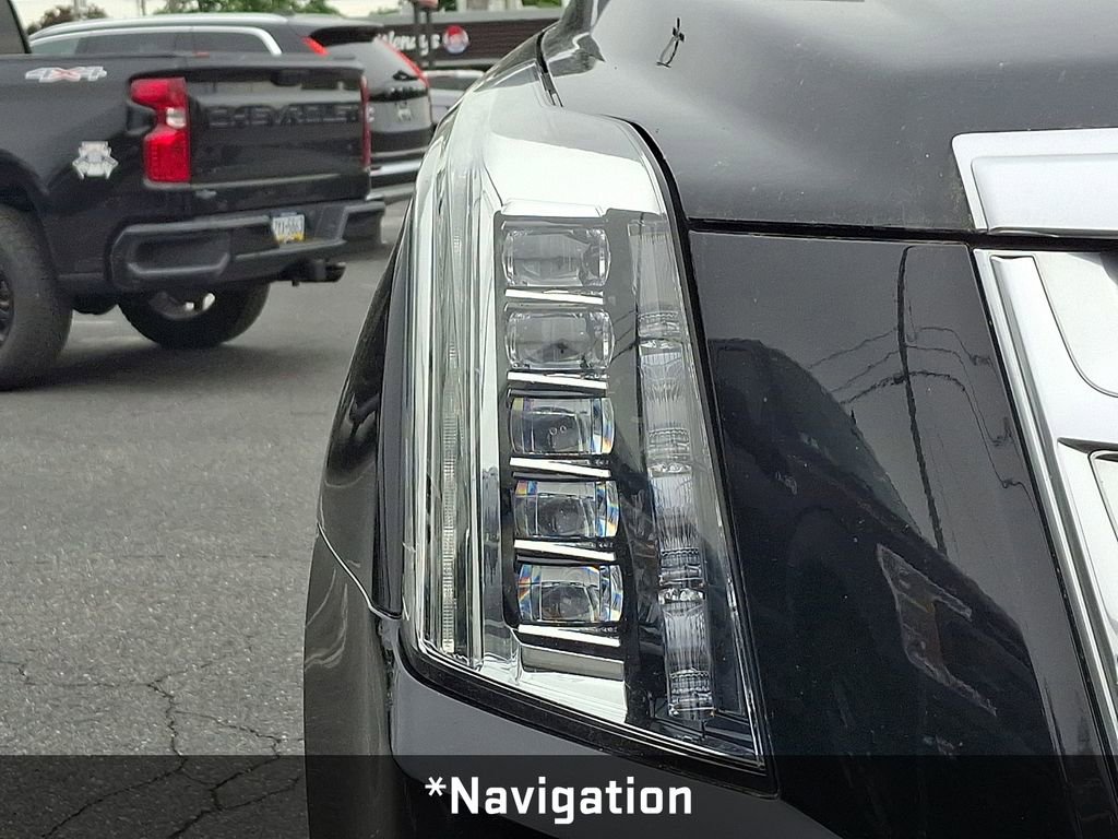 Used 2019 Cadillac Escalade Premium Luxury AWD/4WD image 11