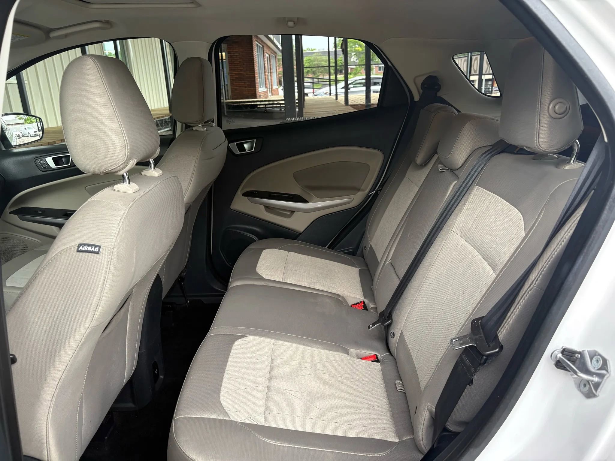 Used 2018 Ford EcoSport SE w/ SE Convenience Package image 72