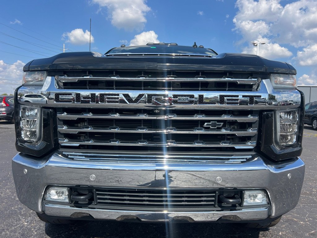 Used 2020 Chevrolet Silverado 3500 LTZ w/ LTZ Premium Package image 2