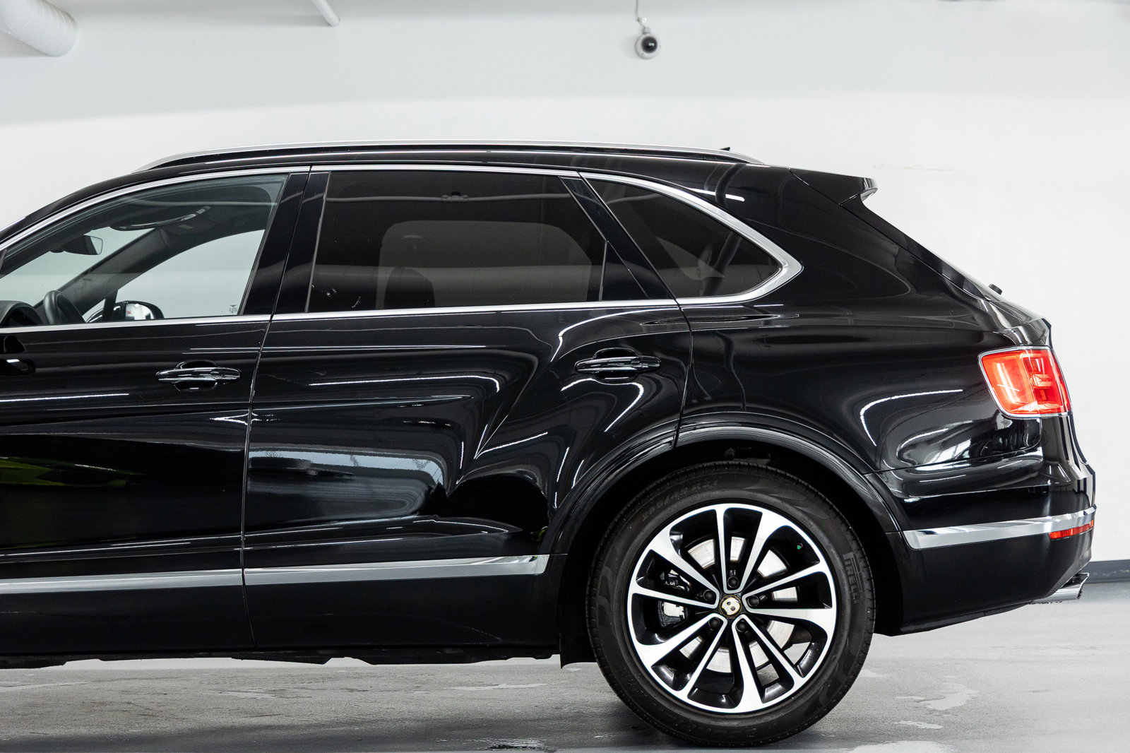 Used 2020 Bentley Bentayga image 15