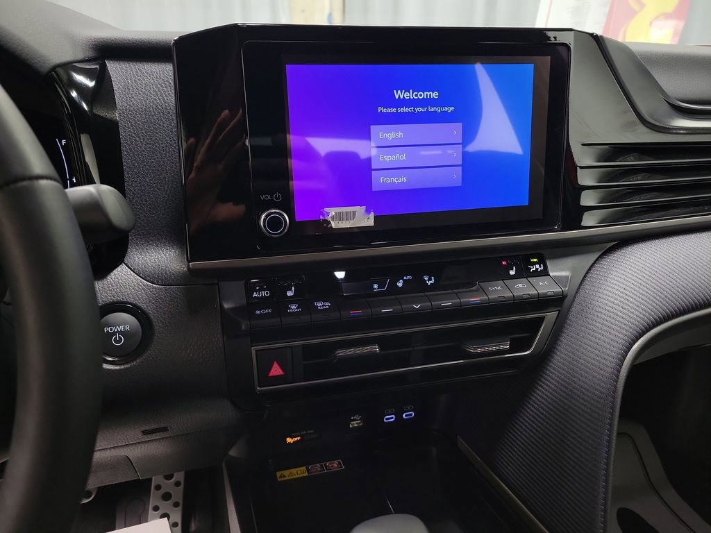 Used 2026 Toyota Camry SE image 14