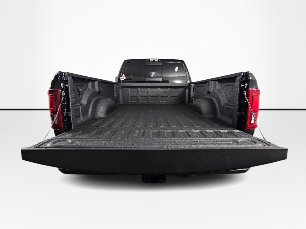 New 2026 RAM 3500 Tradesman AWD/4WD image 17